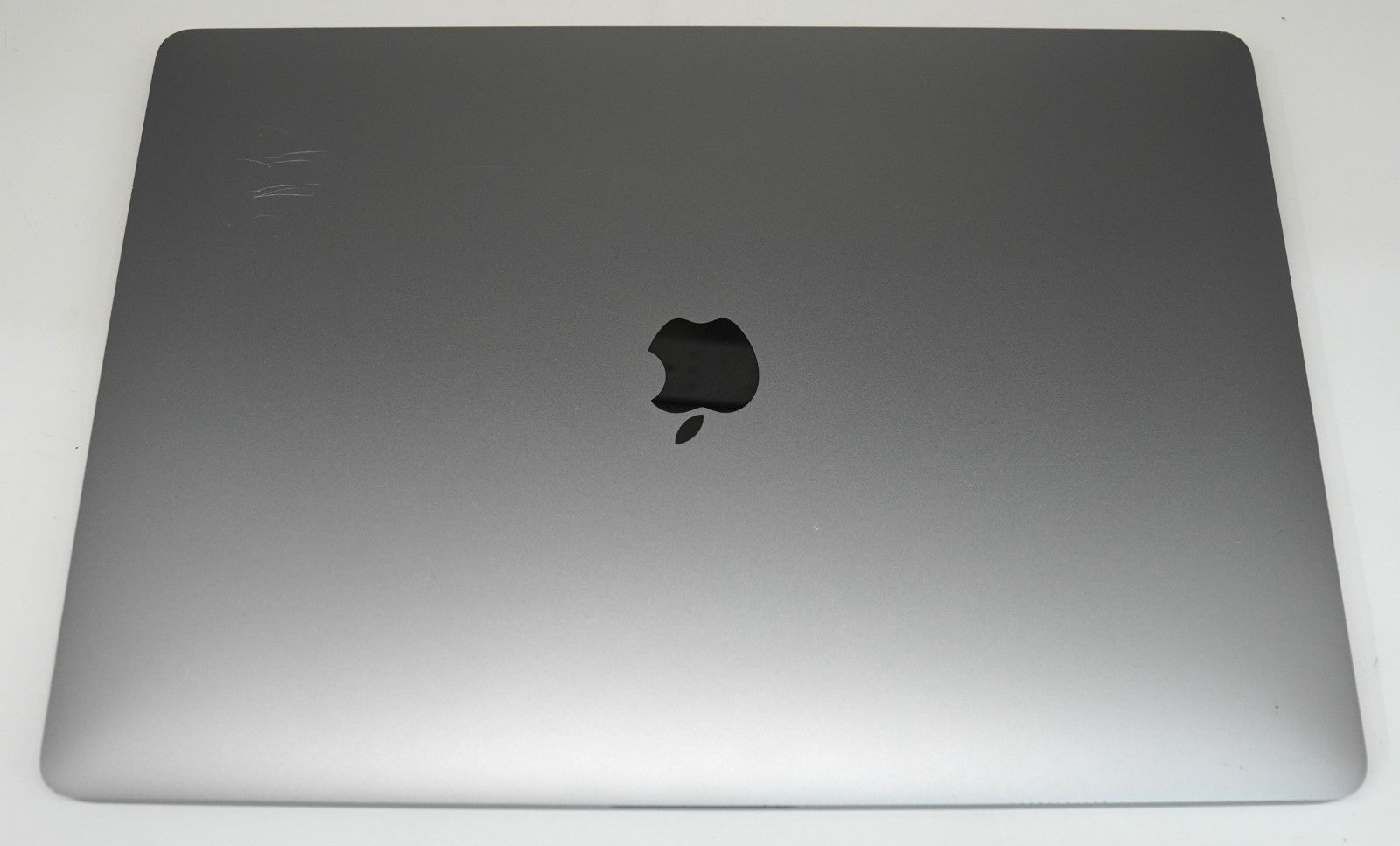 Apple MacBook Pro 15" (2018) – i7 32GB RAM 1TB SSD Radeon Pro Vega 20