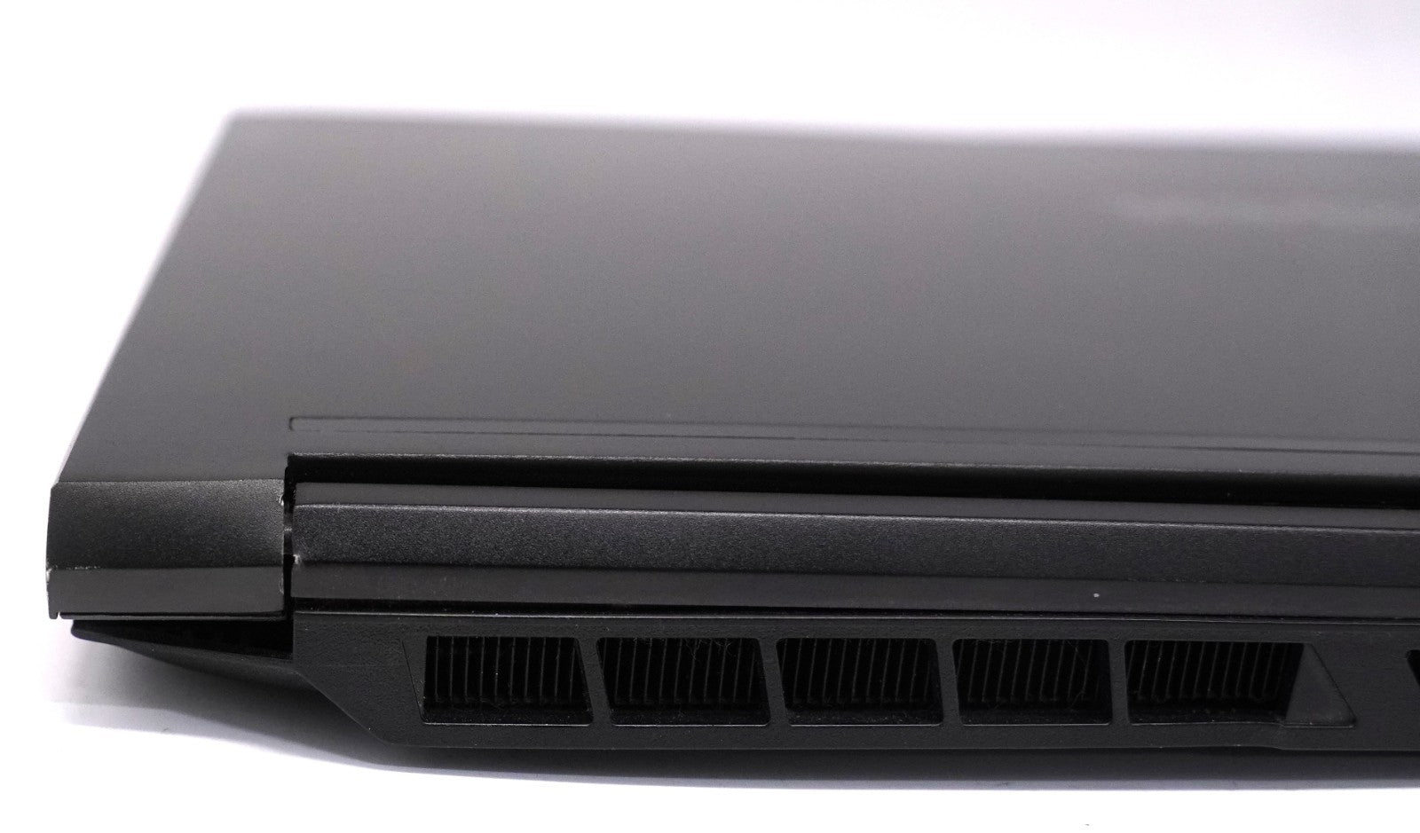 XMG Core 15 – i7-10750H | 32GB RAM | 1TB SSD | RTX 2060 | 15,6" FullHD Win11