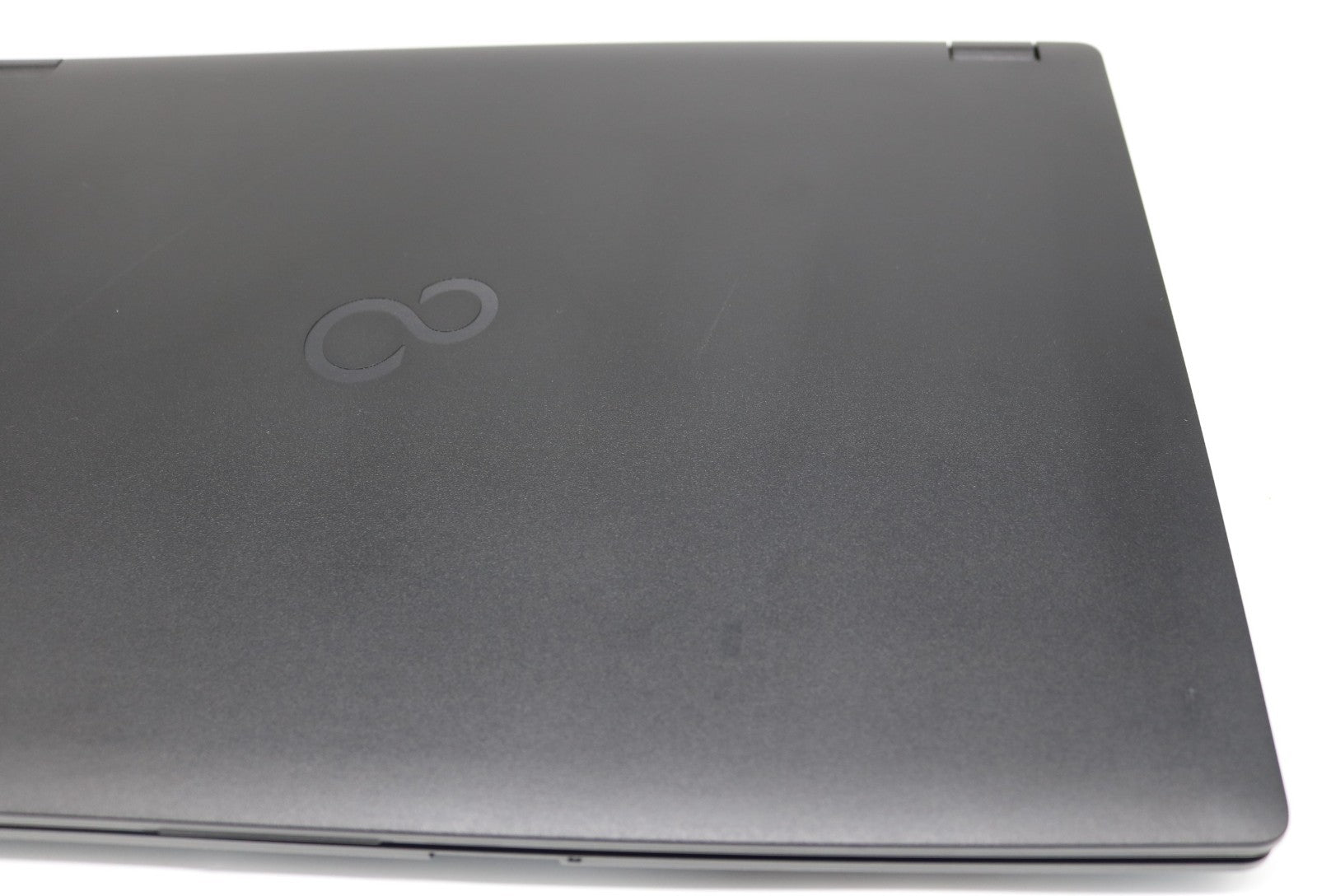 Fujitsu Lifebook E5511 – i5-11th 16GB RAM 256GB SSD 15,6" FullHD Iris Xe  Win11