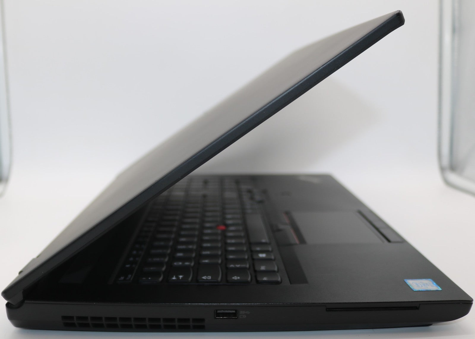 Lenovo ThinkPad P72 i7-8850H 16GB RAM 512GB SSD 17,3" FHD NVIDIA P3200