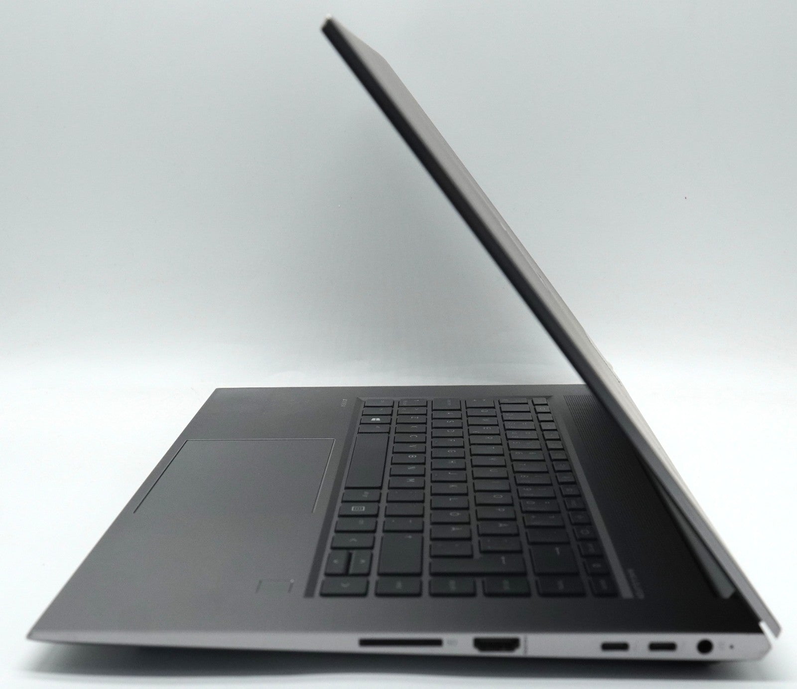 HP ZBook G7 i7-10850H| 32GB RAM| 512GB SSD| NVIDIA T2000| 15,6″ Full HD| QWERTY