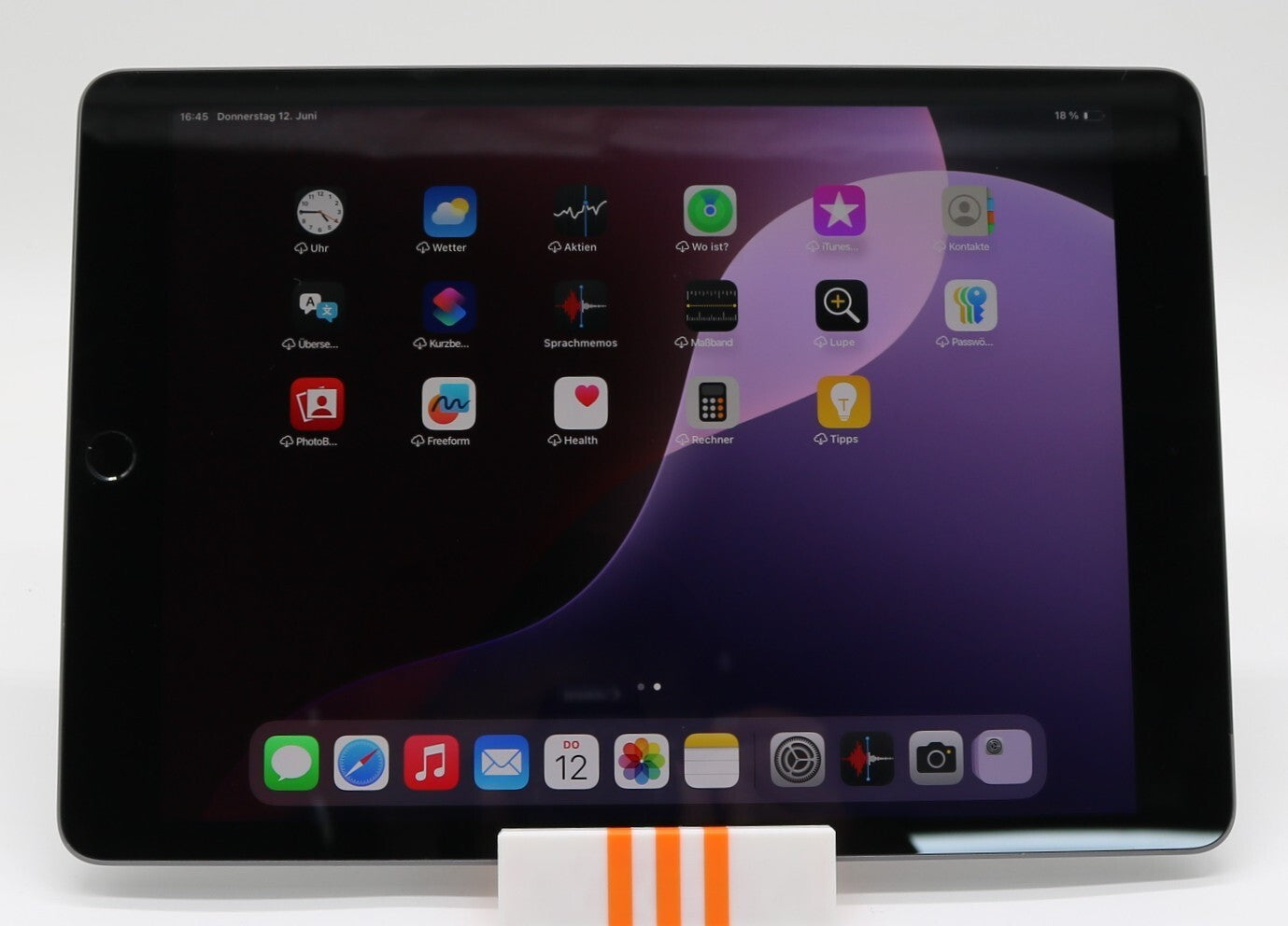 iPad 8 th Generation Wi-Fi + Cellular 128GB 10,2 Zoll Space Grau ohne OVP #95