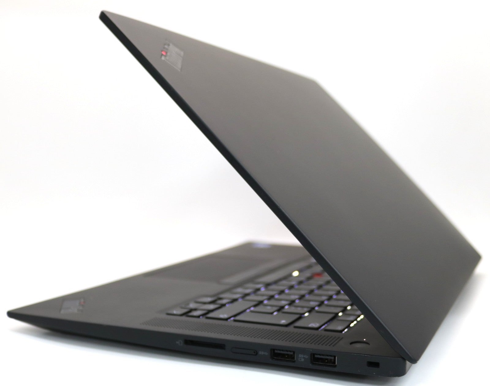 Lenovo ThinkPad P1 Gen6 – i7-13700H 64GB RAM 512GB SSD 16″ HD Nvidia RTX2000 Ada