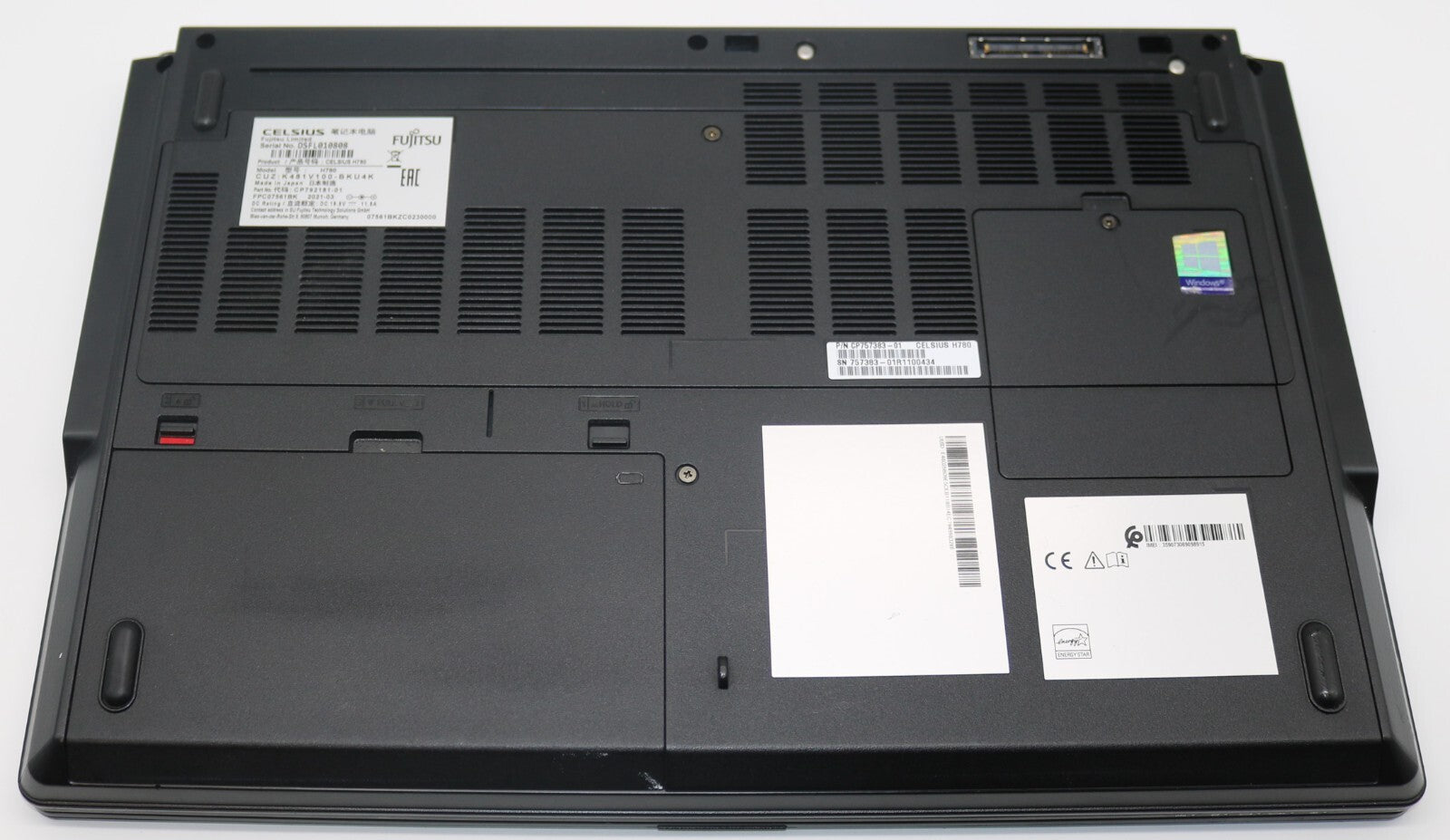 Fujitsu Celsius H780 i7-8750H CAD 6 Cores 32GB RAM 512GB SSD 15,6" FHD Kratzer
