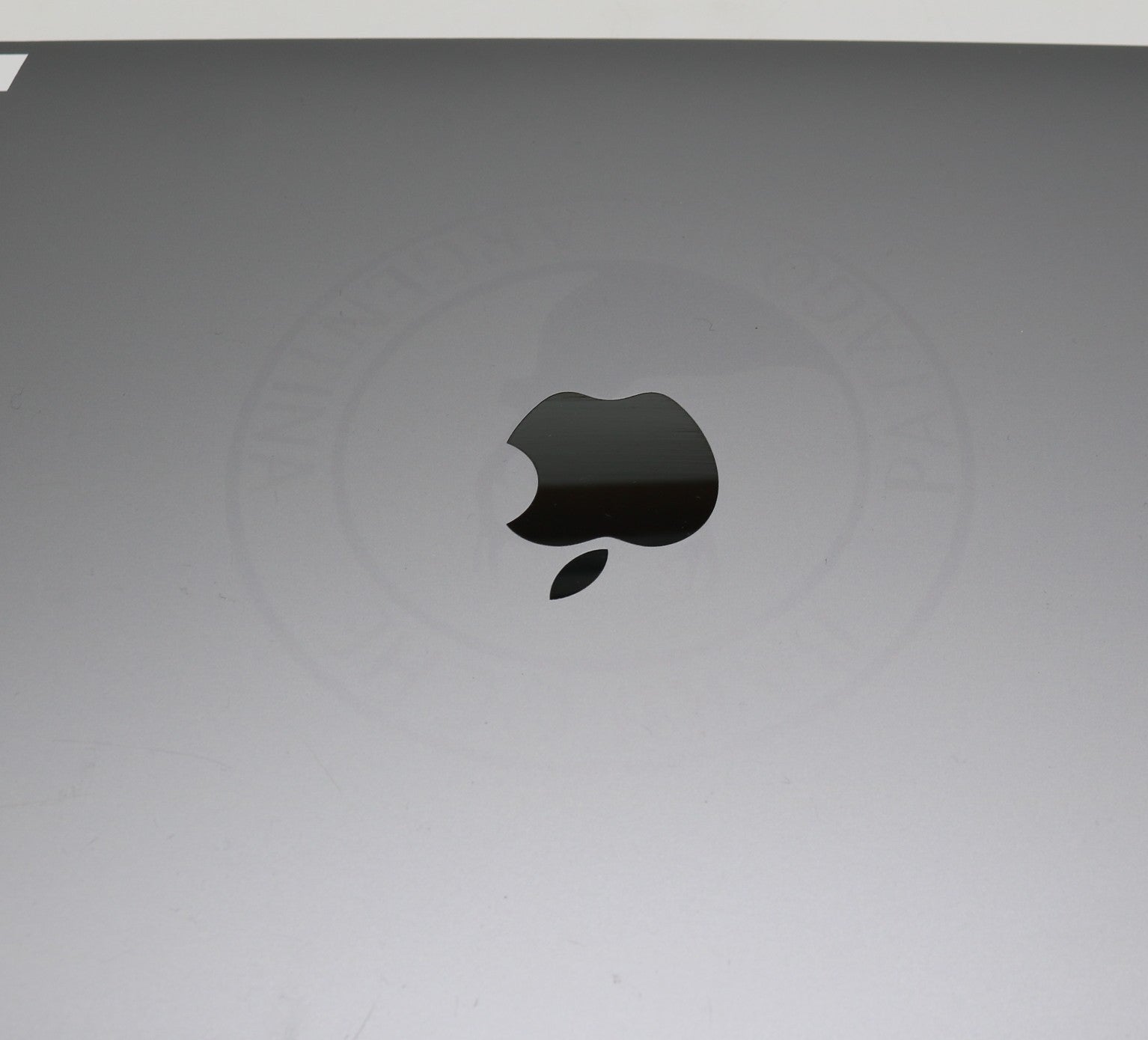 MacBook Pro M1 (2020) 13,3 Zoll Retina 2560x1600 M1 Chip 16GB RAM 256GB SSD #M1