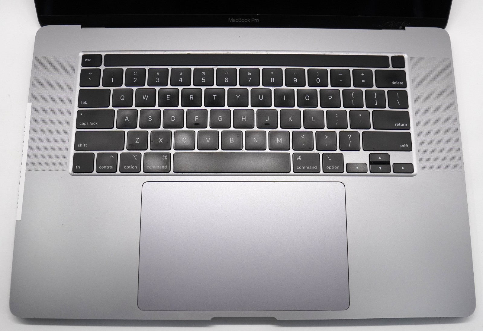 MacBook Pro 2019 16" i9-9th Gen 32GB RAM 512GB SSD AMD Radeon 5500M QWERTY #1200