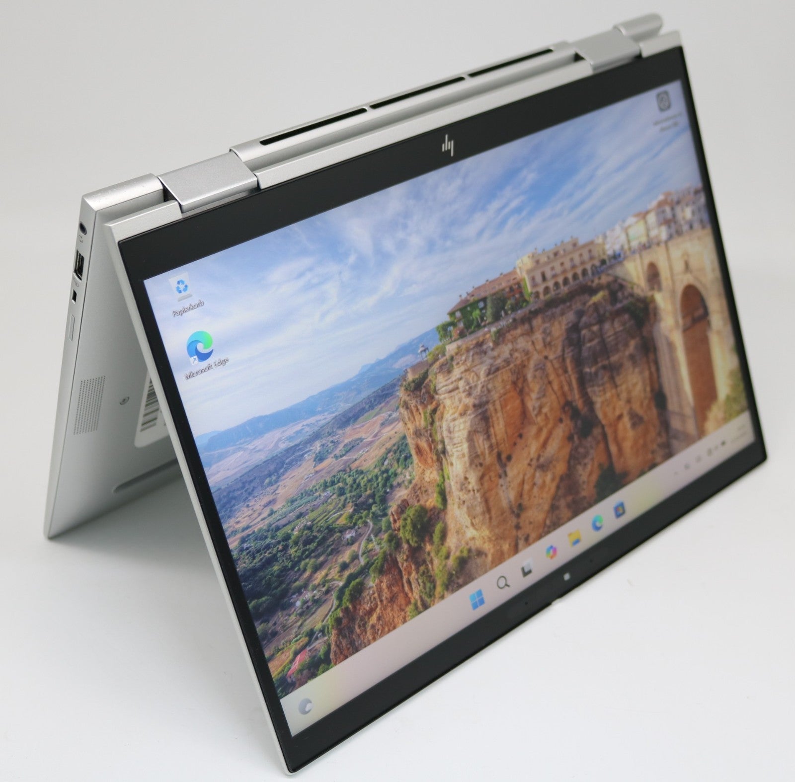 HP Elitebook X360 830 G11 2in1 Ultra 5 125U 32GB RAM 512GB SSD FullHD Touch