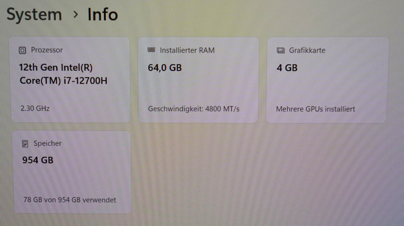 Dell XPS 15 9520 i7-12700H 64GB RAM 1TB SSD RTX 3050 Ti 15,6'' FHD+ QWERTY #F1