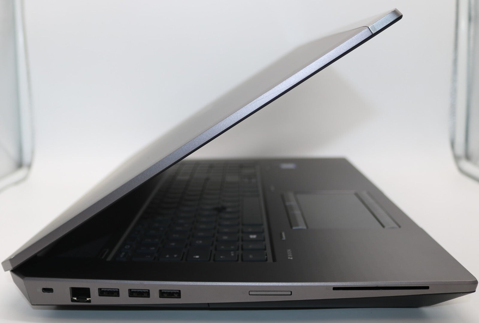 HP Zbook 17 G6 XXL CAD i7-9850H 64GB RAM 1TB SSD NVMe NVIDIA RTX3000 Win 11