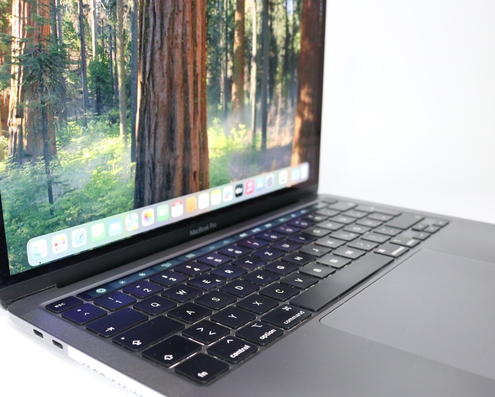 MacBook Pro i5 (2020) 13,3 Zoll Retina 2560x1600 16GB RAM 512GB SSD #699