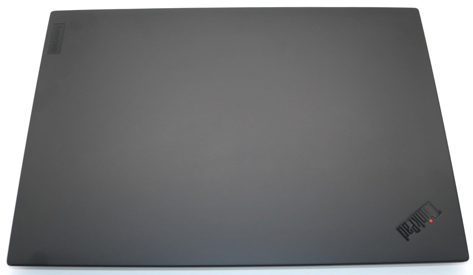 Lenovo ThinkPad P1 Gen6 – i7-13700H 64GB RAM 1 TB SSD 16″ HD Nvidia RTX2000 Ada