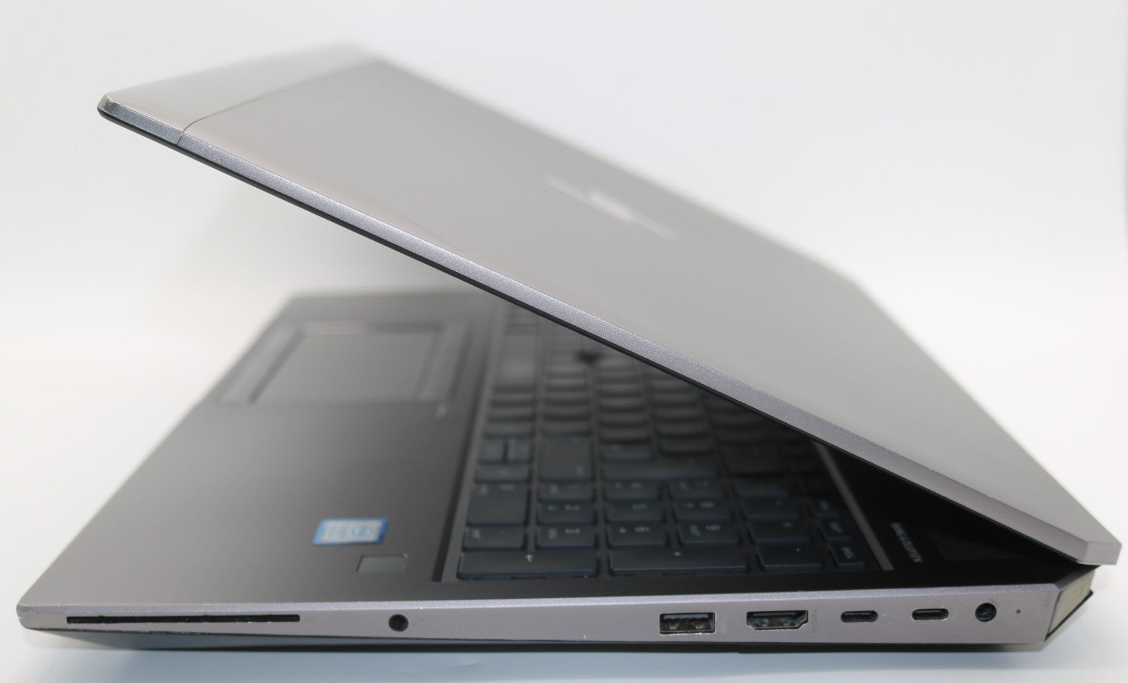 HP Zbook 15 G5 i7-8th 32GB RAM 512GB SSD NVMe NVIDIA Quadro P1000 FULL HD Win11